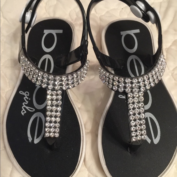 bebe thong sandals